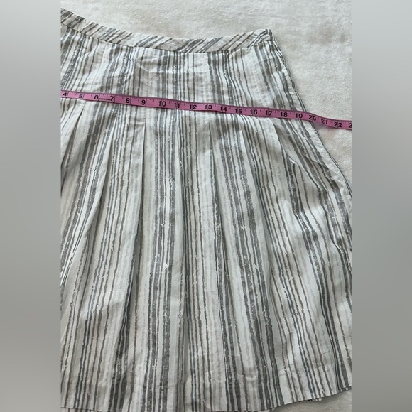 Ann Taylor LOFT Knee-Length A-Line Pleated Striped Skirt Resort Wear - Picture 5 of 10